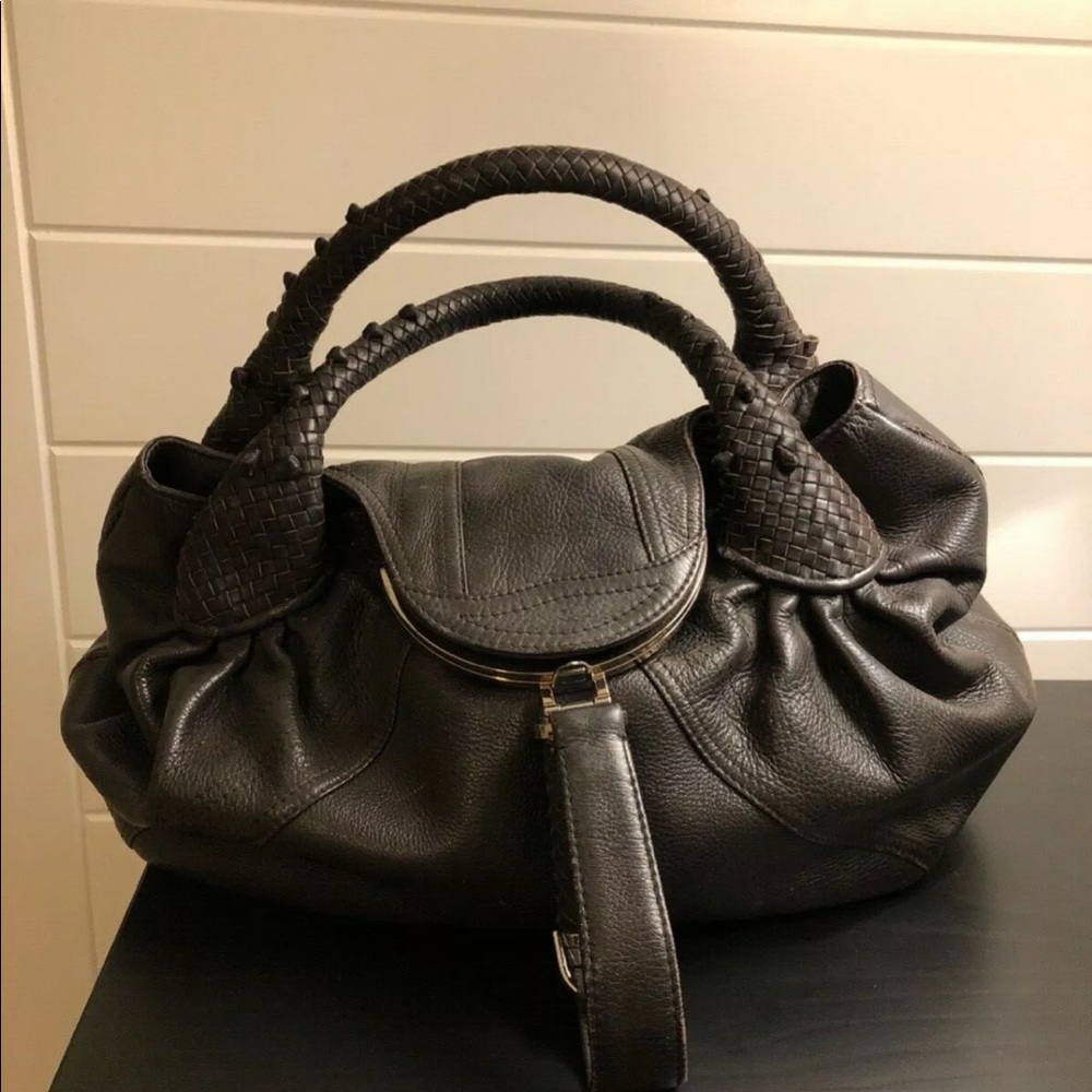 FENDI Spy 🕵️‍♀️✨Bag BROWN 🤎 LEATHER
